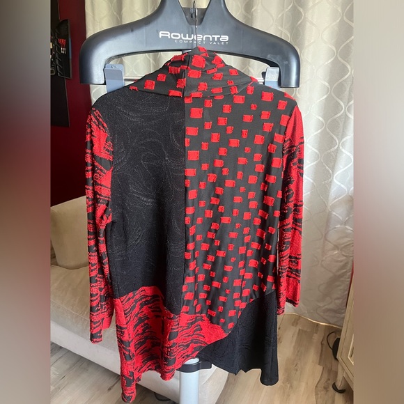 Caleaas Tunic with Scarf - Picture 2 of 3